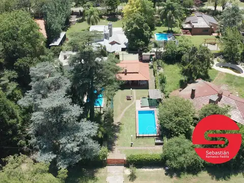 Casa venta en Funes 2 dormitorios piscina jardin parrillero amplio luminoso zona tranquila