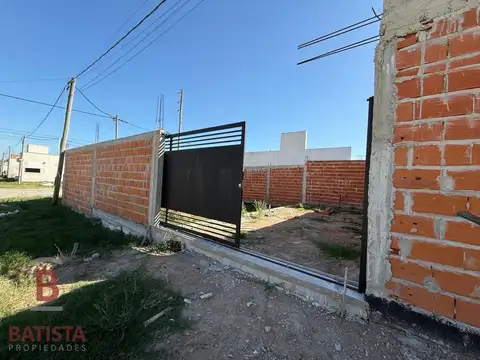 Casa 3 ambientes con 1 baño