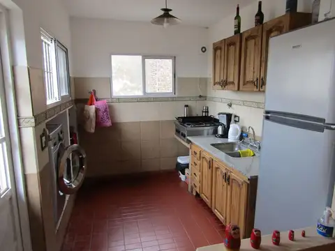 VENTA DE LOCAL CON VIVIENDA