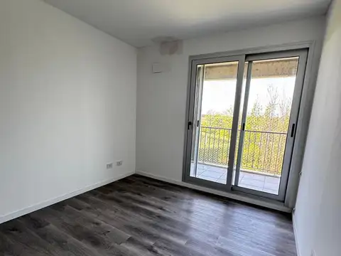 VENTA DEPARTAMENTO DOS DORMITORIOS. CONDOMINIO 8 SAUCES. FUNES