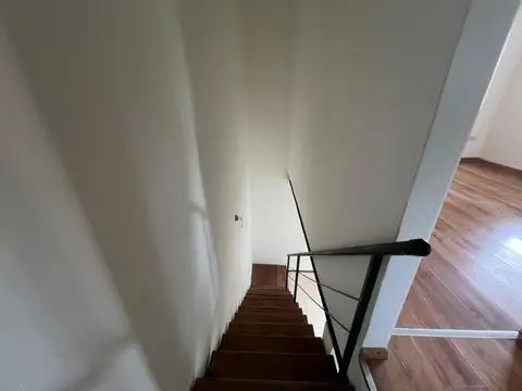 9 de julio 4380 - Duplex de 2 dorm.