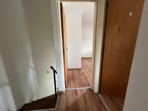 9 de julio 4380 , Piso 0