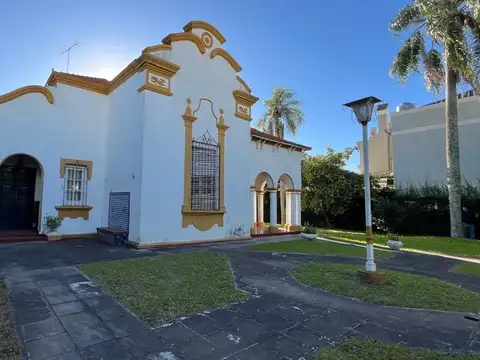 Casona Patrimonial en Venta en Centro de Goya