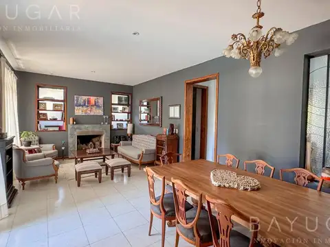 Casa en Alquiler de 4 dormitorios