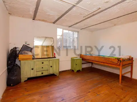 Suipacha 100, Piso 0