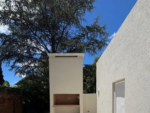 Casa en Alquiler en Mapuche Country Club, $ 2.100.000