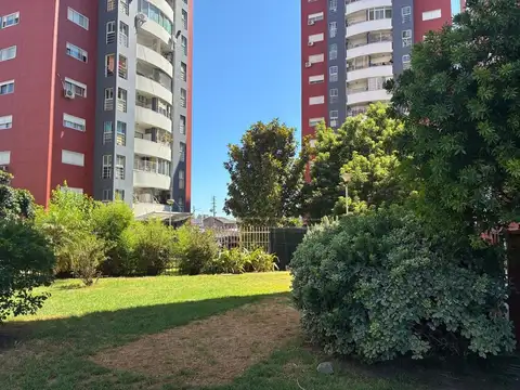 ALQUILER 3 AMB C /SEGURIDAD Y PARQUES, BUEN ACCESO