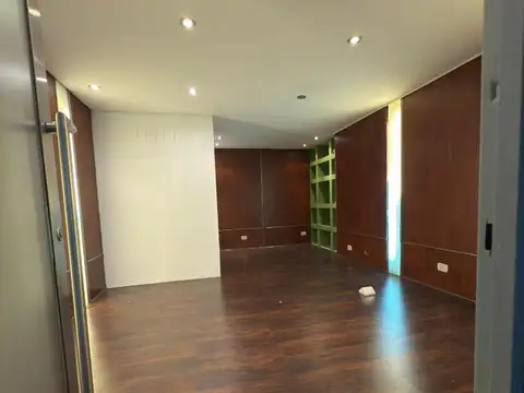 José Aarón Salmún Feijóo e/ Pasaje Icalma y Avenida Suárez