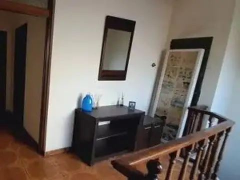 Casa en Alquiler con 1 cochera