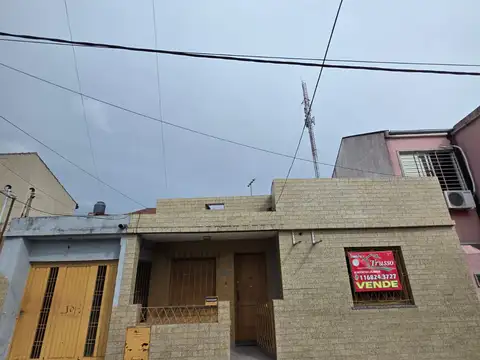 Casa 3 ambientes sobre lote propio isidro Casanova