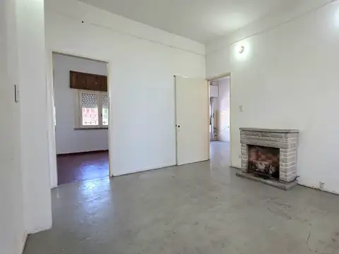 Departamento 3 amb con cochera en Llavallol