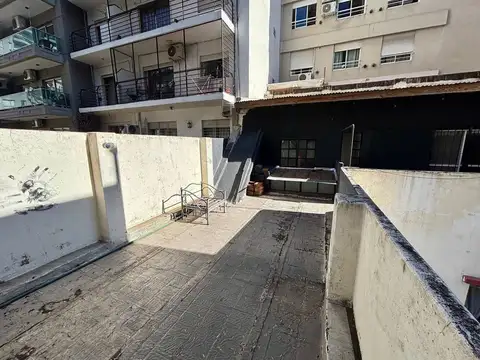 Depto Tipo Casa en Venta de 5 ambientes
