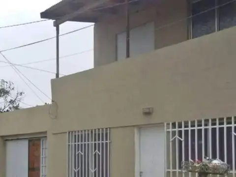 Venecia 3900, casa de 5 dormitorios, amplio terreno