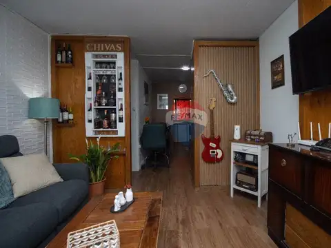 Se vende casa de 2 dormitorios con piscina