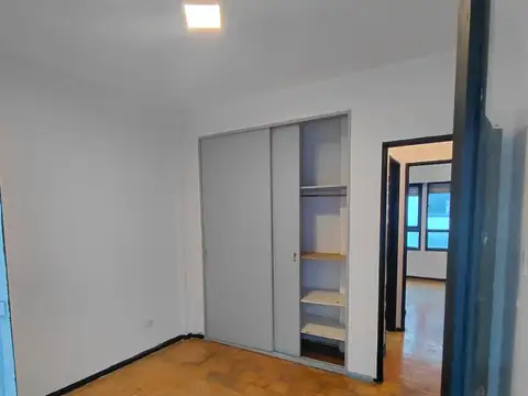Departamento en Alquiler en Parque Patricios, $ 680.000