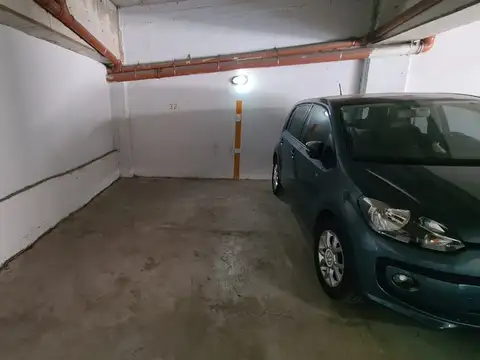 EN VENTA EN CASEROS HERMOSO DEPARTAMENTO DE 2 AMBIENTES CON ESPACIO COCHERA CUBIERTA - FICHA 8444