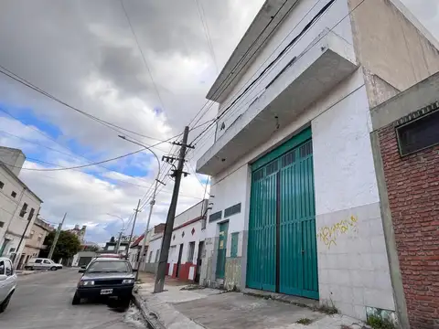 Galpon en Venta en Lanus Oeste, USD 399.000