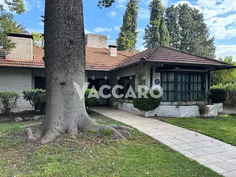 Venta de Quinta 5 ambientes en Moreno