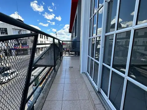 VENTA - DEPARTAMENTO 3 AMB. - SOBRE AVDA CROVARA