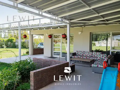 Venta casa quinta | Lote 5 Ha | Casa principal mas 3 viviendas | Centenario | Neuquén