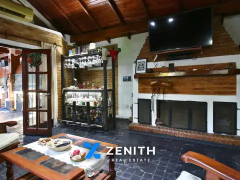 Casa 7 ambientes con 3 baños