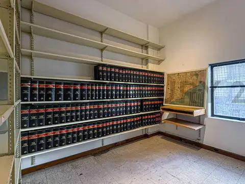 VENTA SEMIPISO OFICINAS ZONA TRIBUNALES