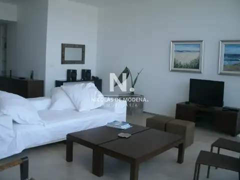 ALQUILER VENTA LA BARRA DEPARTAMENTO PENT HOUSE PISCINA PARRILLERO 3 DORMITORIOS 4 BAÑOS DEPENDENCIA DE SERVICIO TERRAZA