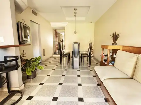 Casa en Venta en Valentin Alsina, USD 400.000