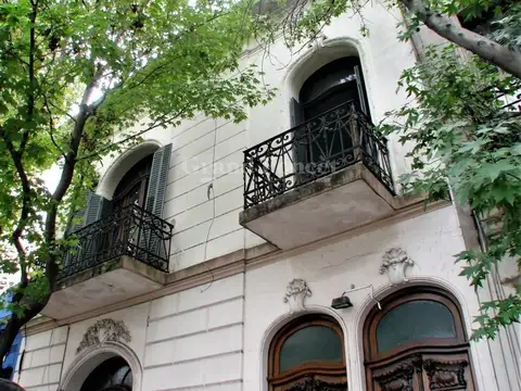 Venta Edificio de 2 PHs en Block