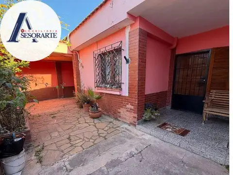 Casa Venta B° Universitario Juan Vucetich al 300