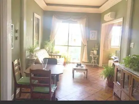 Departamento 5 ambientes con 2 baños