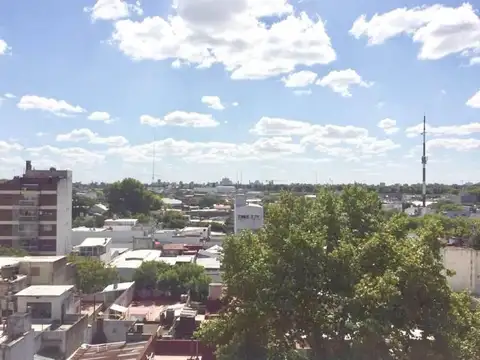 Juan B. Justo 3500 - 6 * Fte.  - A RECICLAR  5 amb. C/ balcón.   Sup. 110m2. Por m2. usd 1136