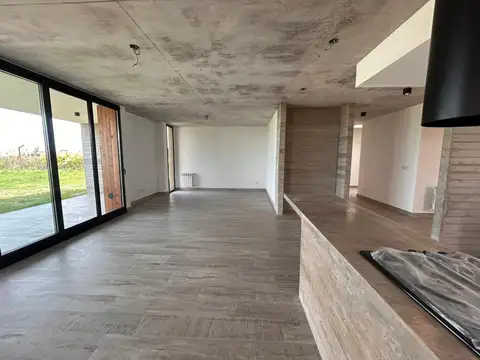 Venta Casa 5 ambientes con pileta - Area 7 San Sebastián - Nuestra Señora de Luján
