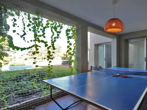 Casa 5 ambientes con 6 baños