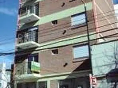 ALQUILER - Departamento de 2 ambientes pequeño en San Fernando, a 1 cuadra de Av. Libertador
