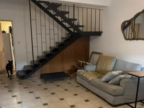 Depto Tipo Casa en Alquiler de 3 ambientes
