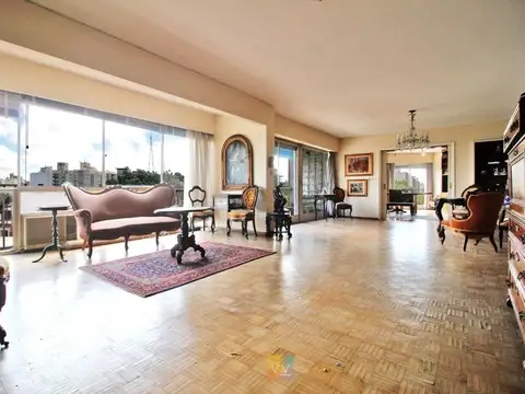 VENTA APARTAMENTO 3 DORMITORIOS Y SERVICIO POCITOS
