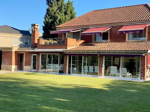 EXCELENTE CASA   EN VENTA  EN AYRES DEL PILAR