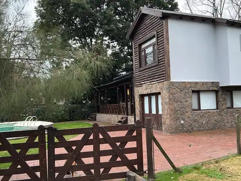 Casa 4 Amb en Country El Paraíso c/ Gran Lote 1600m² y Piscina - Guernica