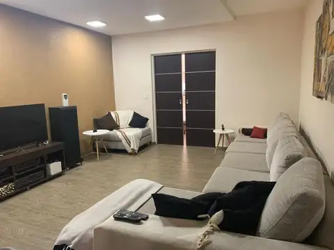 Casa en venta Ituzaingó norte.