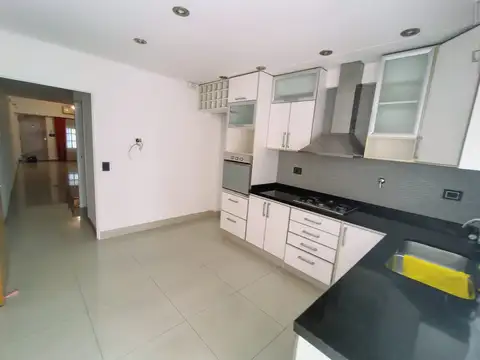 Casa en Alquiler de 3 dormitorios