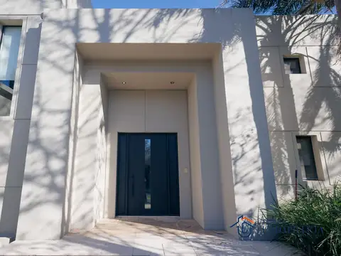 Casa en Venta en San Jorge Village, USD 1.400.000