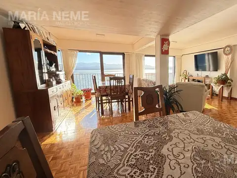 Departamento 6 ambientes con 4 baños