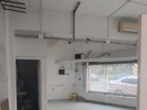 Avenida Rivadavia 23600