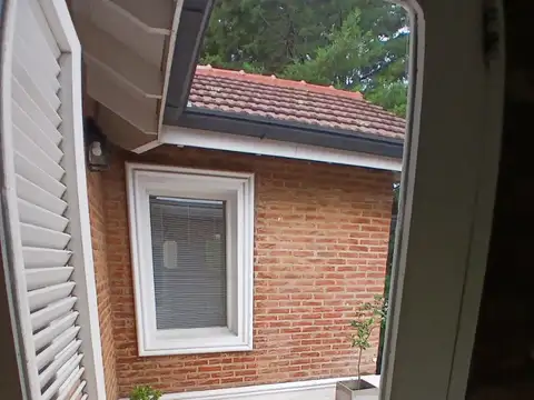 Casa 6 ambientes con 3 baños