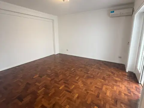 Divino  PH t/casa 3amb  1º piso Frente bcon inmaculado estado recien pintada