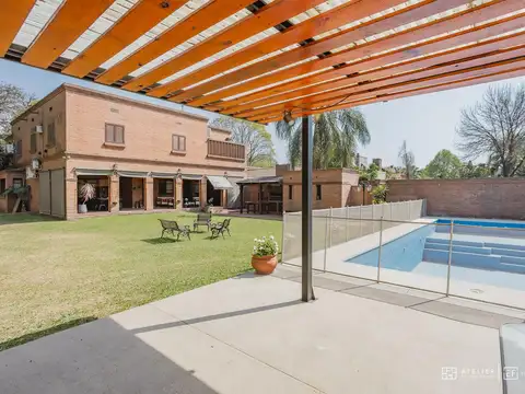 Casa en Venta de 5 dormitorios