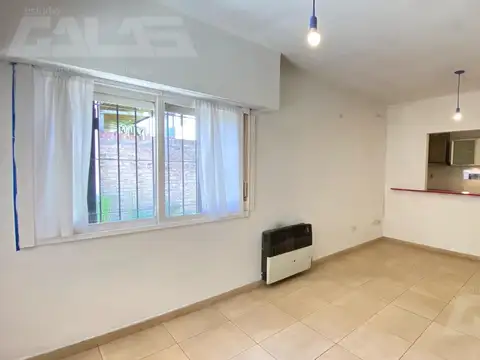 Depto Tipo Casa 3 ambientes con 1 baño