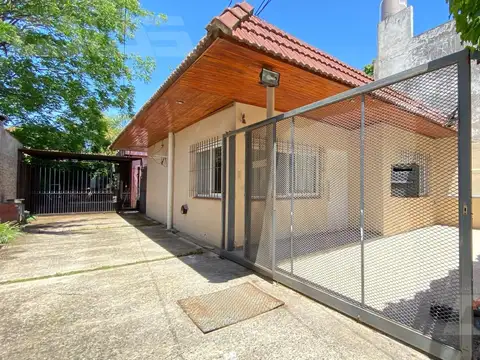 Depto Tipo Casa en Alquiler de 3 ambientes