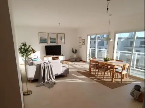 Dúplex de Pozo - 4 AMB de Pozo en Altos de Maschwitz